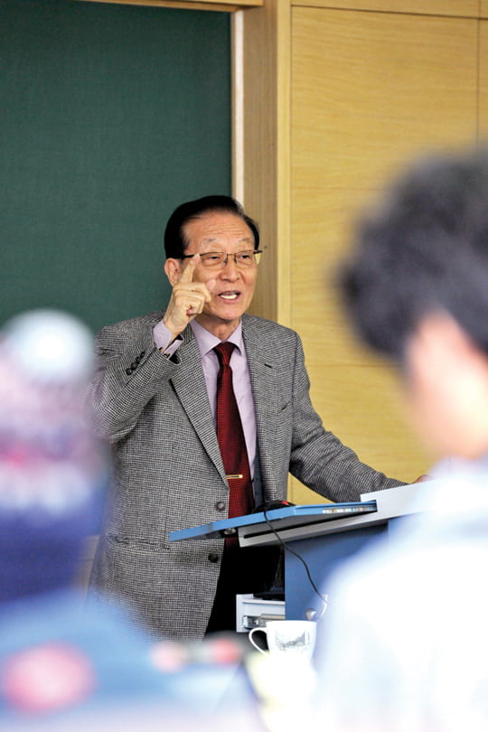 [MBA 명강의 지상 중계] ‘달려도 계속 제자리’ 한국 사회의 딜레마