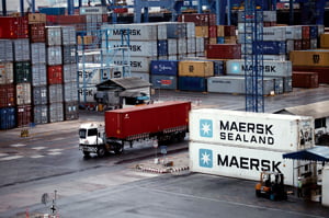 <YONHAP PHOTO-0448> (120618) -- BANGKOK, June 18, 2012 (Xinhua) -- Piles of freight containers are seen at Laem Chabang Port in Chonburi Province, Thailand, June 18, 2012. Yingluck paid an inspection visit to Laem Chabang Port on Monday to carry out a survey on the country's logistics service. (Xinhua/Rachen Sageamsak) (ljh)/2012-06-19 07:44:55/
<저작권자 ⓒ 1980-2012 ㈜연합뉴스. 무단 전재 재배포 금지.>