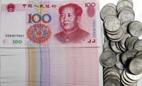 <YONHAP PHOTO-0692> TO GO WITH: China-economy-forex,ANALYSIS by Bill Savadove
(FILES) In a file picture taken on January 14, 2007 a stack of Chinese 100 yuan notes and one yuan coins are seen in Beijing. China has allowed its currency to hit a series of record highs against the dollar in the middle of August 2011 in a move analysts say may signal a new strategy to combat the growing threat of inflation. AFP PHOTO
/2011-08-17 13:23:14/
<저작권자 ⓒ 1980-2011 ㈜연합뉴스. 무단 전재 재배포 금지.>