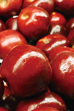 Red apples in grocery store