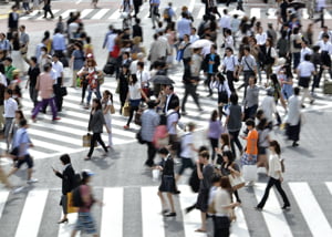 <YONHAP PHOTO-1530> TO GO WITH AFP STORY 'Lifestyle-Asia-cities-Tokyo,FEATURE' by Frank Zeller

Pedestrians cross a road in front of the Shibuya station in Tokyo on June 21, 2011. Tokyo dwarfs the other top megacities of Mumbai, Mexico City, Sao Paulo and New York, it has less air pollution, noise, traffic jams, litter or crime, lots of green space and a humming public transport system. AFP PHOTO / Yoshikazu TSUNO

/2011-06-22 12:43:33/
<저작권자 ⓒ 1980-2011 ㈜연합뉴스. 무단 전재 재배포 금지.>