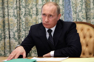 <YONHAP PHOTO-2035> Russia's Prime Minister Vladimir Putin takes part in a video conference, dedicated to the bomb blasts, in the Siberian city of Krasnoyarsk March 29, 2010. Putin will break off a trip to Krasnoyarsk and return to Moscow on Monday, his spokesman told reporters. At least 37 people were killed and 65 injured in the suicide bombings, which tore through packed metro trains during the morning rush hour. REUTERS/Ria Novosti/Pool/Alexei Nikolsky  (RUSSIA - Tags: DISASTER CRIME LAW POLITICS)/2010-03-29 21:15:25/
<저작권자 ⓒ 1980-2010 ㈜연합뉴스. 무단 전재 재배포 금지.>