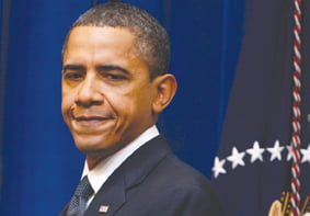 <YONHAP PHOTO-0573> President Barack Obama approaches the podium in the Executive Office Building on the White House campus in Washington, Wednesday, Jan. 20, 2010, before signing a presidential directive ordering a new crackdown on federal contractors who don't pay their taxes. (AP Photo/Charles Dharapak)/2010-01-21 07:39:49/
<저작권자 ⓒ 1980-2010 ㈜연합뉴스. 무단 전재 재배포 금지.>