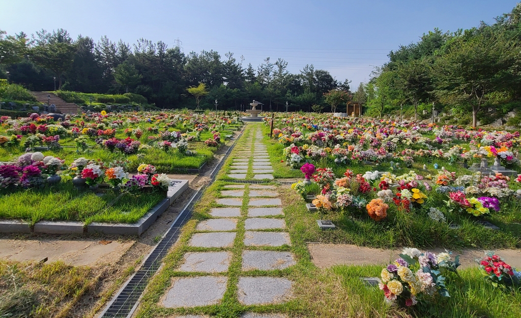 '코로나19 예방'…익산시, 설 연휴 팔봉 공원묘지 전면 폐쇄