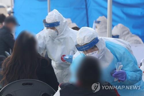 충주상고 축구부 학생·기업체 직원 등 9명 확진