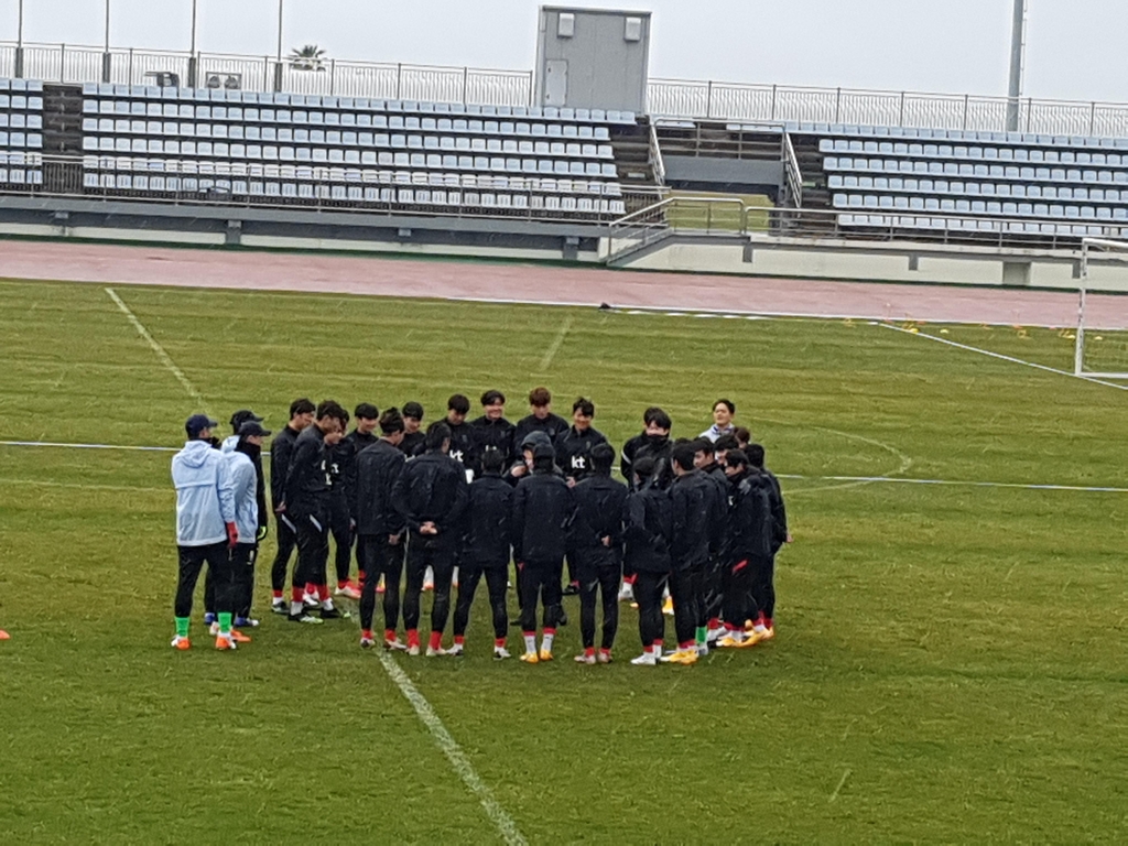 걷히지 않은 불확실성…'3월 재회' 기약하고 해산하는 김학범호