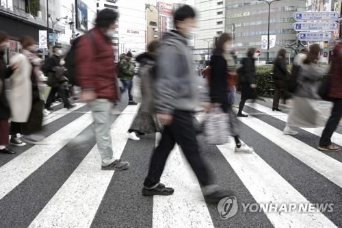 일본 코로나 긴급사태 한달 연장…스가 '올림픽 배수진'