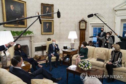 바이든, 코로나 예산안 처리 총력전…민주당도 강행 압박