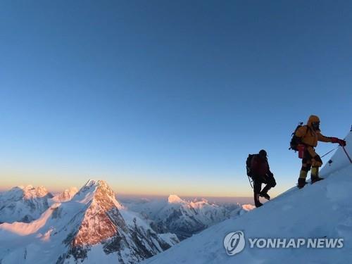 세계 2위 고봉 'K2' 오르던 다국적 등반팀 3명 실종