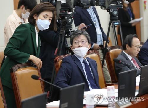 설 민심 잡고 1위 굳히기?…이재명 연일 '기본소득' 설파(종합)