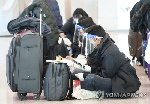 엄격한 방역규제에…더 높아진 국경, 더 멀어진 고향길