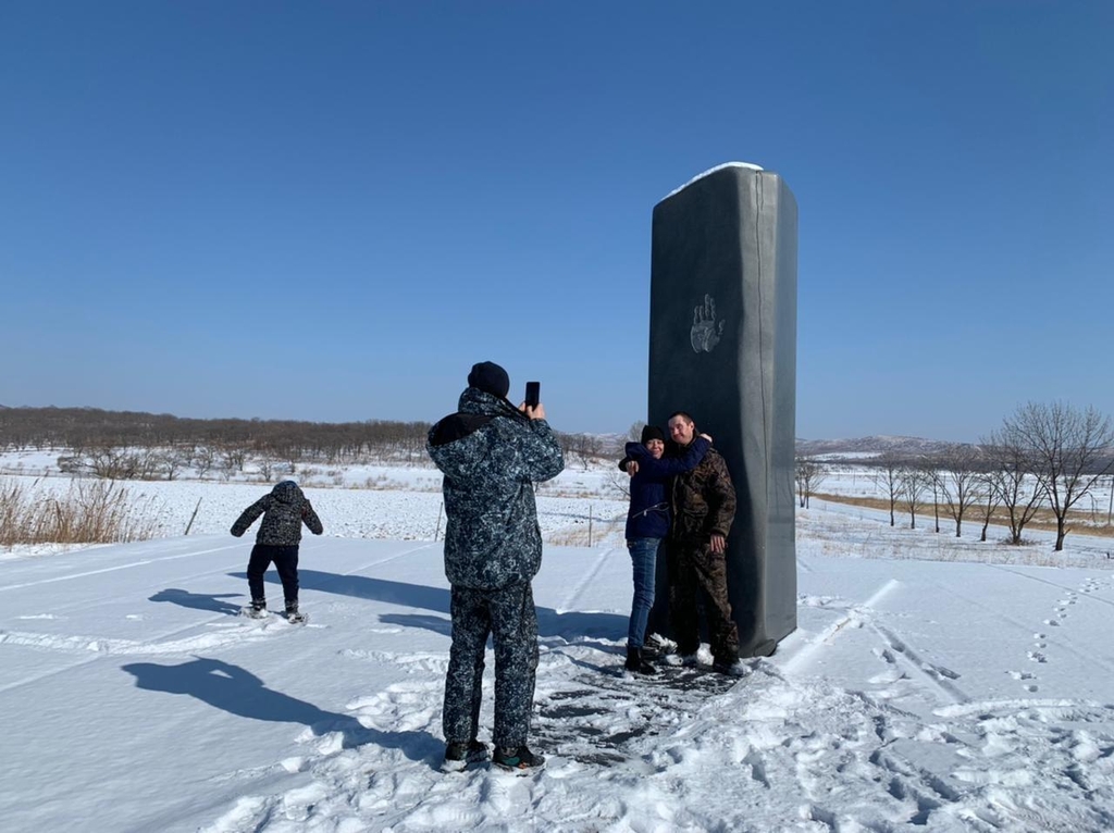 [에따블라디] 한국인 발길끊겨 쓸쓸한 안중근 단지동맹비