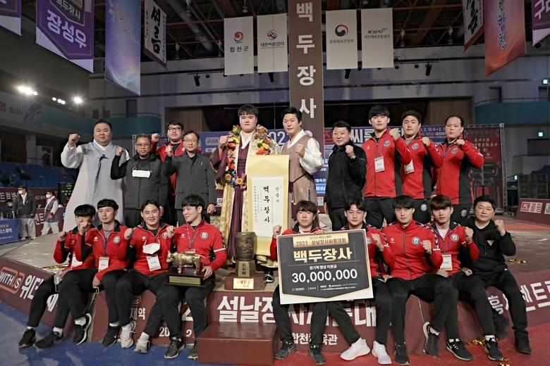 '모래판 돌풍' 이끈 김기태 감독 "제2의 씨름 부흥기 왔으면"