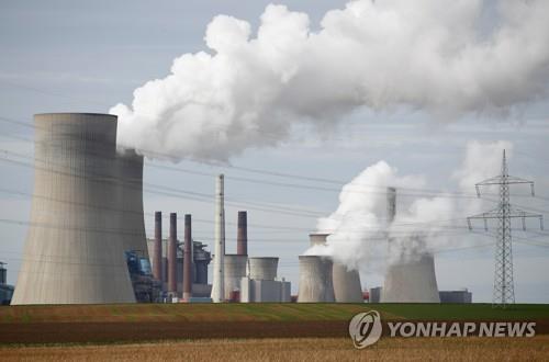 미 한파發 전력 논쟁…재생에너지 전환vs화석연료가 안정적