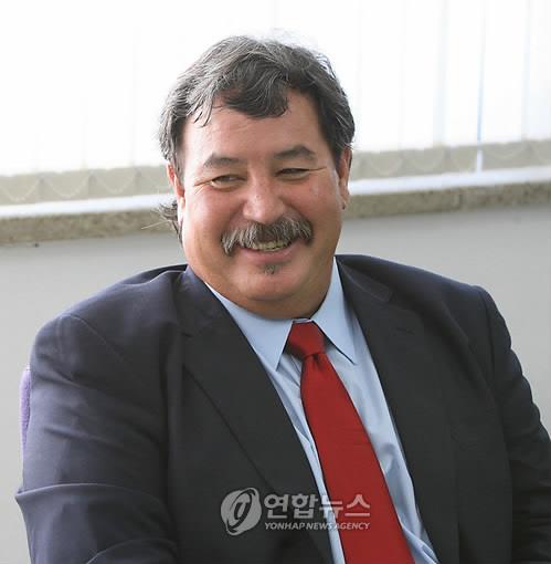 안창호선생 손자 "허버드대에 대가 묻겠다" 사료기증 거부