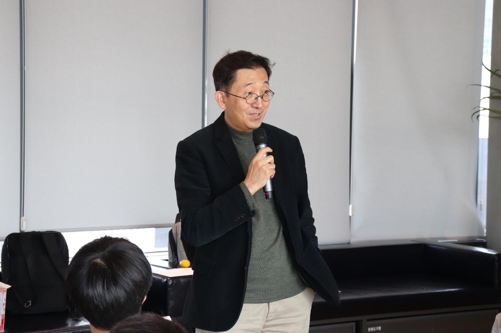 정진호 작가 "우리 독립에 목숨 걸고 도운 이방인 알리고 싶어"
