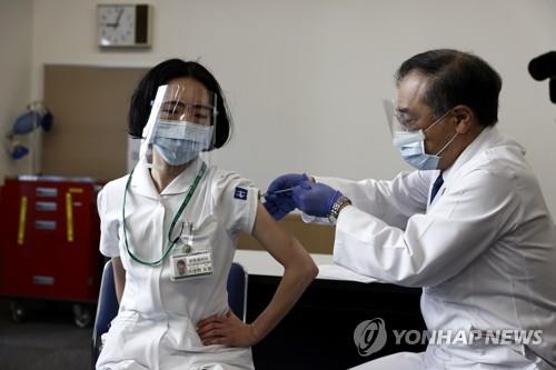 일본, '코로나로 수요 급증' 간호사 일용 파견근무 허용