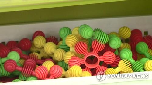 '성 호기심' 빨라지는 아이들…본질 못짚는 현장 대응