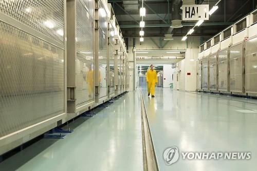 이란, IAEA 핵사찰 제한 공식화…감시카메라 연결 끊어