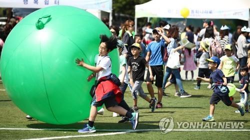 완주군 올해 아동·청소년 관련 예산 606억원…1인당 450만원