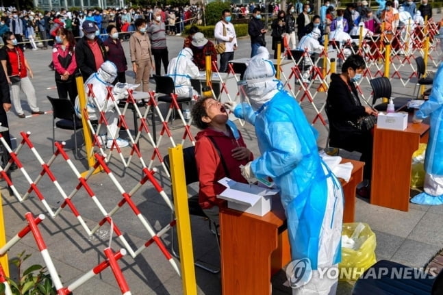 中 짝퉁백신 활개…`물 백신` 팔아 30억 챙긴 70명 검거