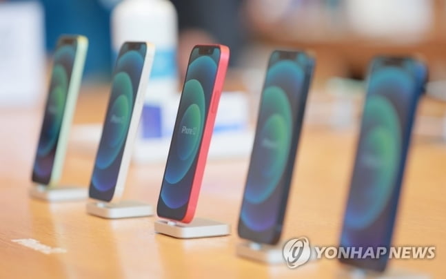 마스크 써도 아이폰 잠금해제 가능하다…애플 iOS 업데이트