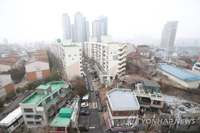 "협의 없었다"…변창흠 야심작 서울역 쪽방촌 개발 무산위기