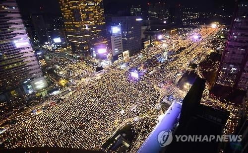 미 언론인 "한국의 박근혜 탄핵, 미국도 배워야"