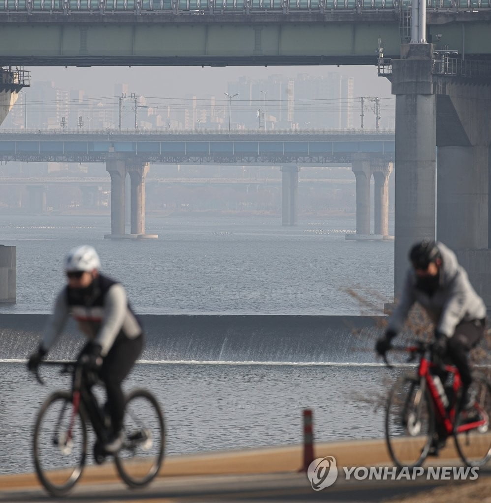 설 연휴 마지막 날도 미세먼지 `기승`…비상저감조치 발령