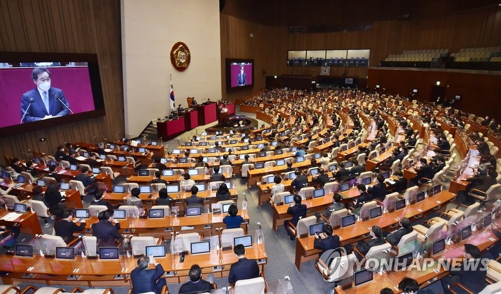 4차 지원금 `3월 선별·추후 전국민`…소상공인 최대 300만원 가닥