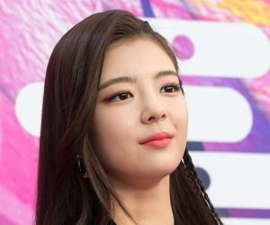 JYP "있지 리아 학폭? 명백한 허위사실, 고소 진행중" [전문]