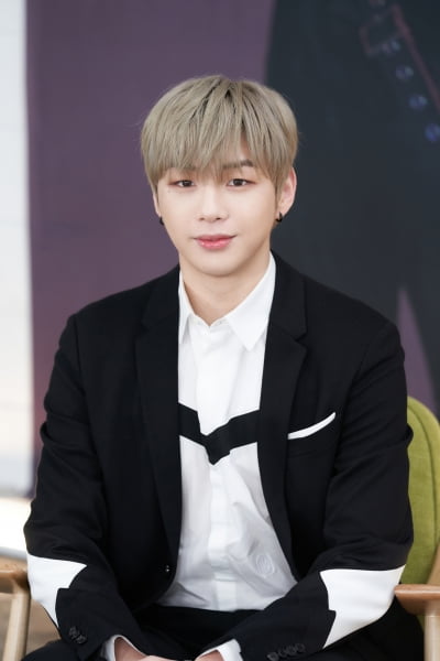 '컴백' 강다니엘 "킬링포인트=안무, '베놈'·'콘스탄틴'서 영감 받아"