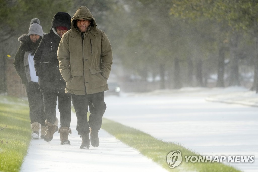 미 겨울폭풍에 남부까지 '꽁꽁'…25개주 1억5천만명 한파 경보