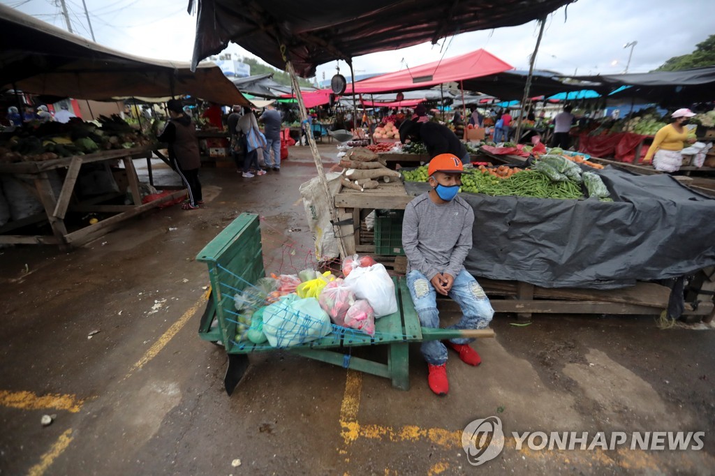 허리케인·코로나19 겹악재에…중미 기아 인구 2년새 4배