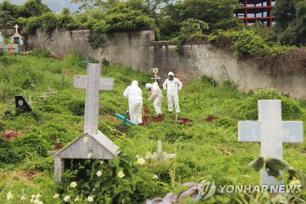 가족에게 코로나 확진 숨긴 베네수 여성…일가족 모두 사망