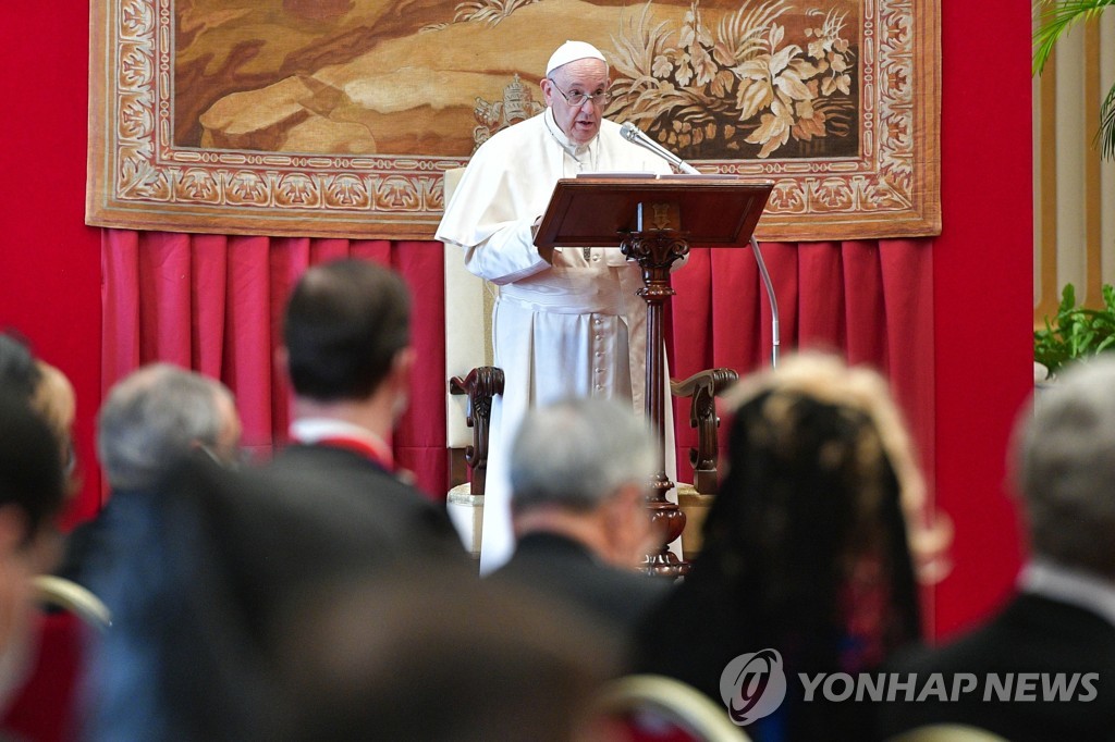 교황 "한반도 상황 특별한 관심 갖고 지켜보고 있다"