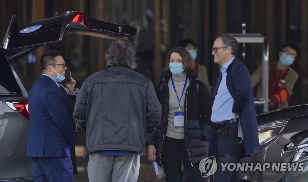 "중국, WHO 조사팀에 초기 코로나 사례 로데이터 제공 거부"