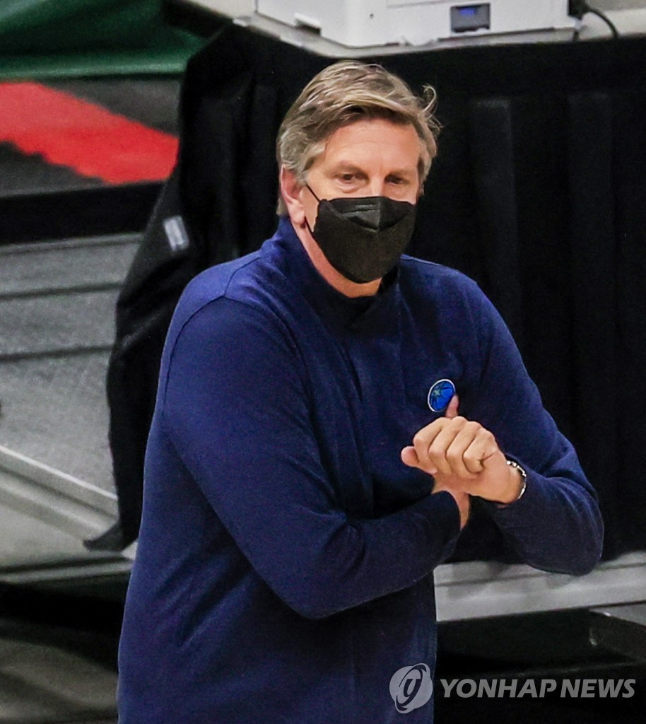 돈치치가 끝냈다…NBA 댈러스, 보스턴에 짜릿한 3점차 승리
