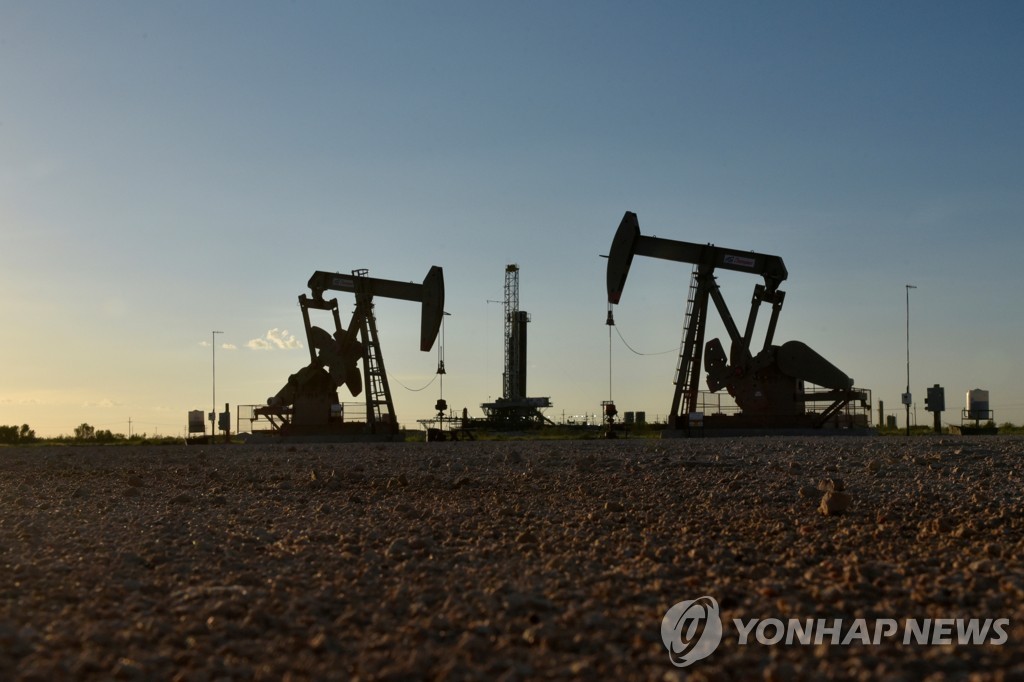 국제유가, 증산 검토 소식에 하락…WTI 1%↓