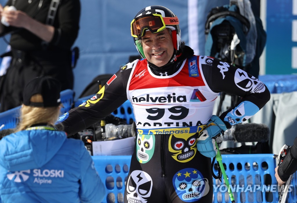세계 스키선수권 출전 62세 멕시코 '왕자'…"올림픽에도 도전"