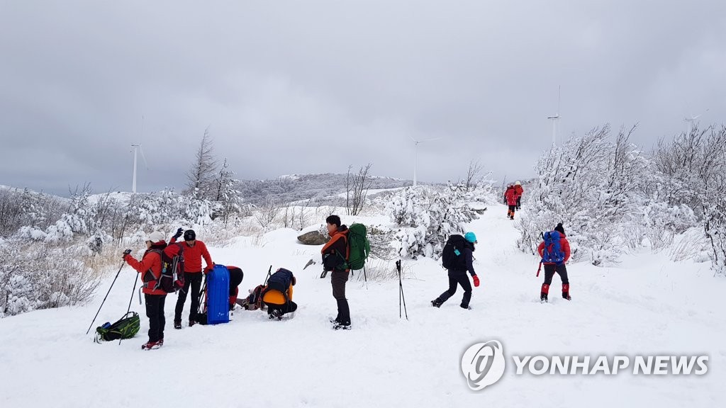 "야영·취사 안 돼" 평창군, 선자령 등 SNS 캠핑 성지 중점 단속