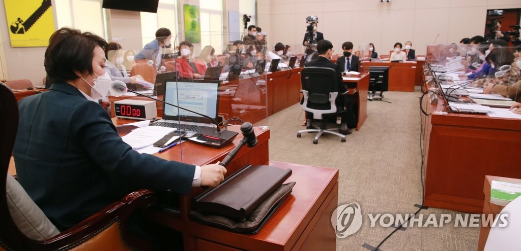 아동 성착취 대화도 범죄…'그루밍 처벌법' 여가위 통과