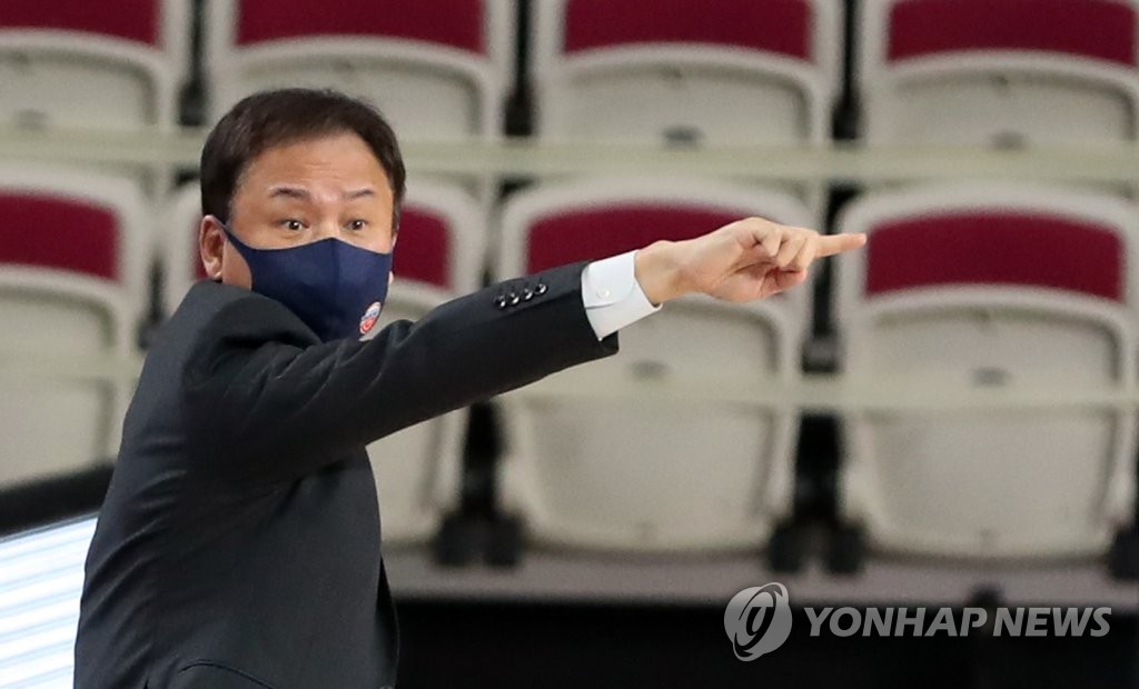 15점 차 역전승 현대모비스 유재학 감독 "이현민이 큰 역할"