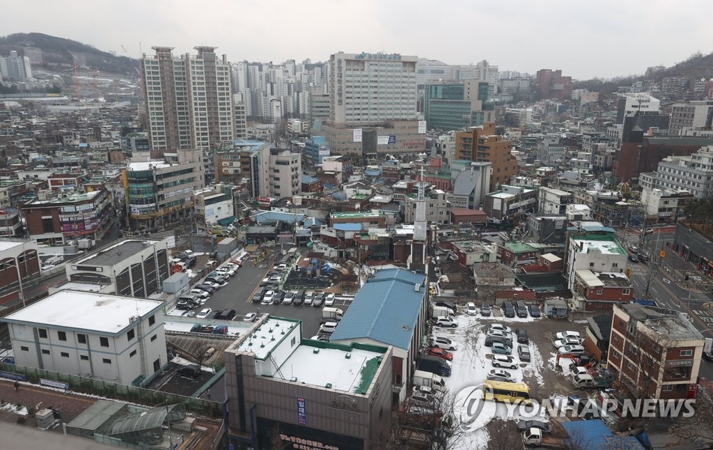 공공시행 재건축에 "기대 커" vs "실익없어"…강남·북 온도차