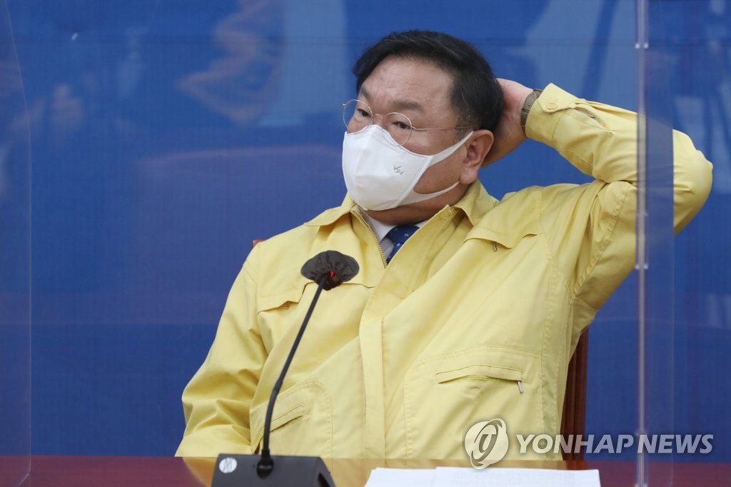 가덕도법 수정 때문?…김태년 "부산 또 가야되겠네 하 참"