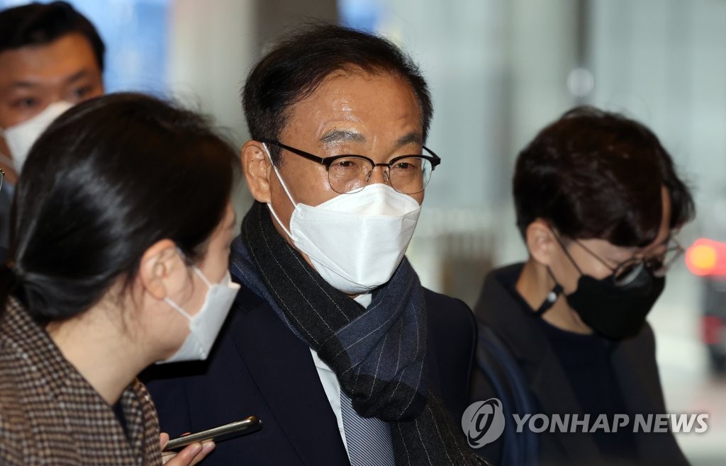 '36조 흑자' 낸 삼성전자 경영진, 지난해 연봉 2배로 뛰었다(종합)