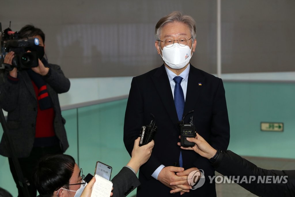 "민주당 없으면 이재명도 없어" 연일 탈당설 선 긋기