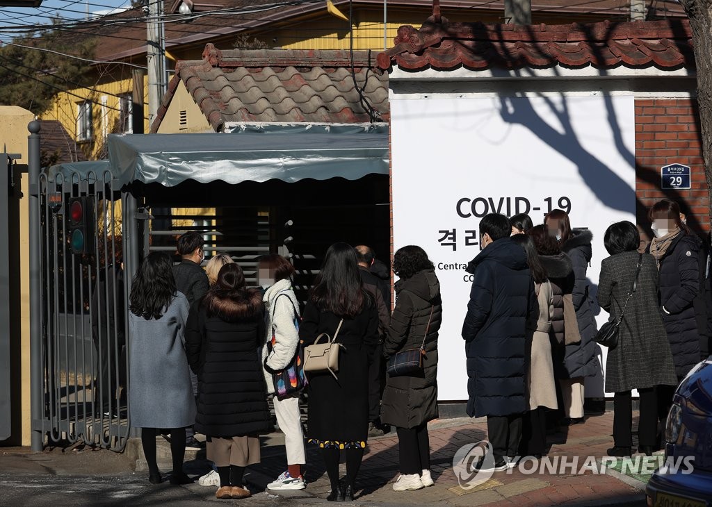 변이 바이러스에도 백신 효과 있을까…전문가 "접종이 유리"