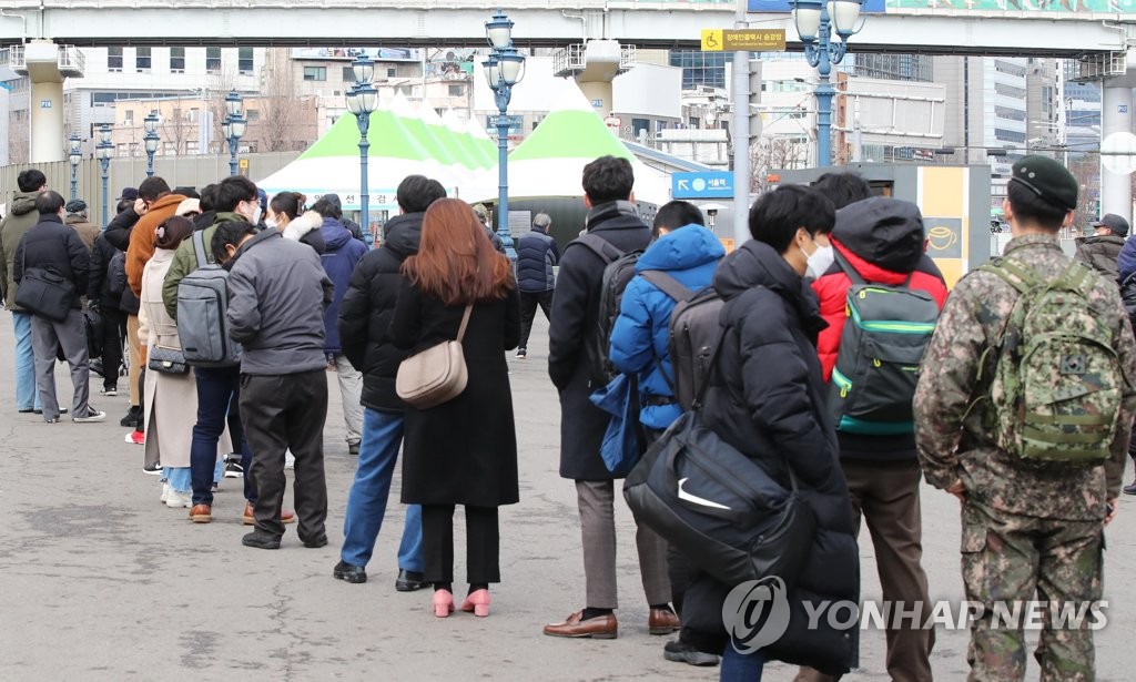 신규확진 457명, 나흘만에 다시 400명대…전국 재확산 우려(종합)