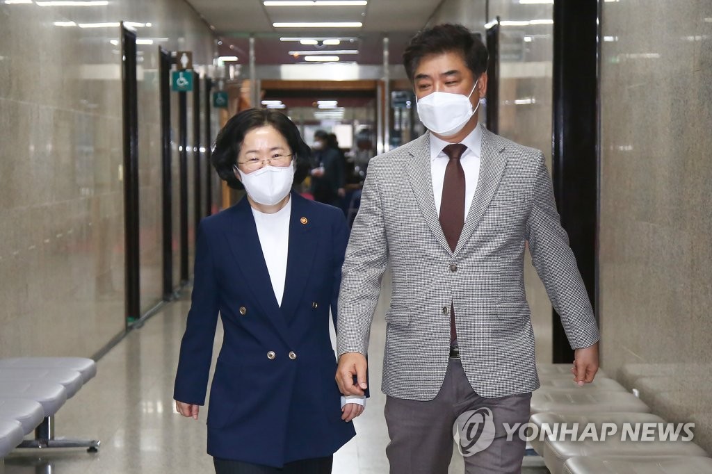 온라인플랫폼법안 '난항'…국회 상임위 '칼자루 확보' 경쟁